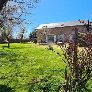 gite-la-grange-saint-laurent-dolt.midi-pyreneeshotels.com/